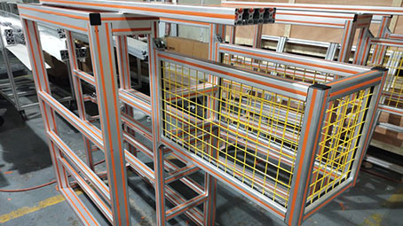 榴莲APP官网下载1.0.3機架帶防護網